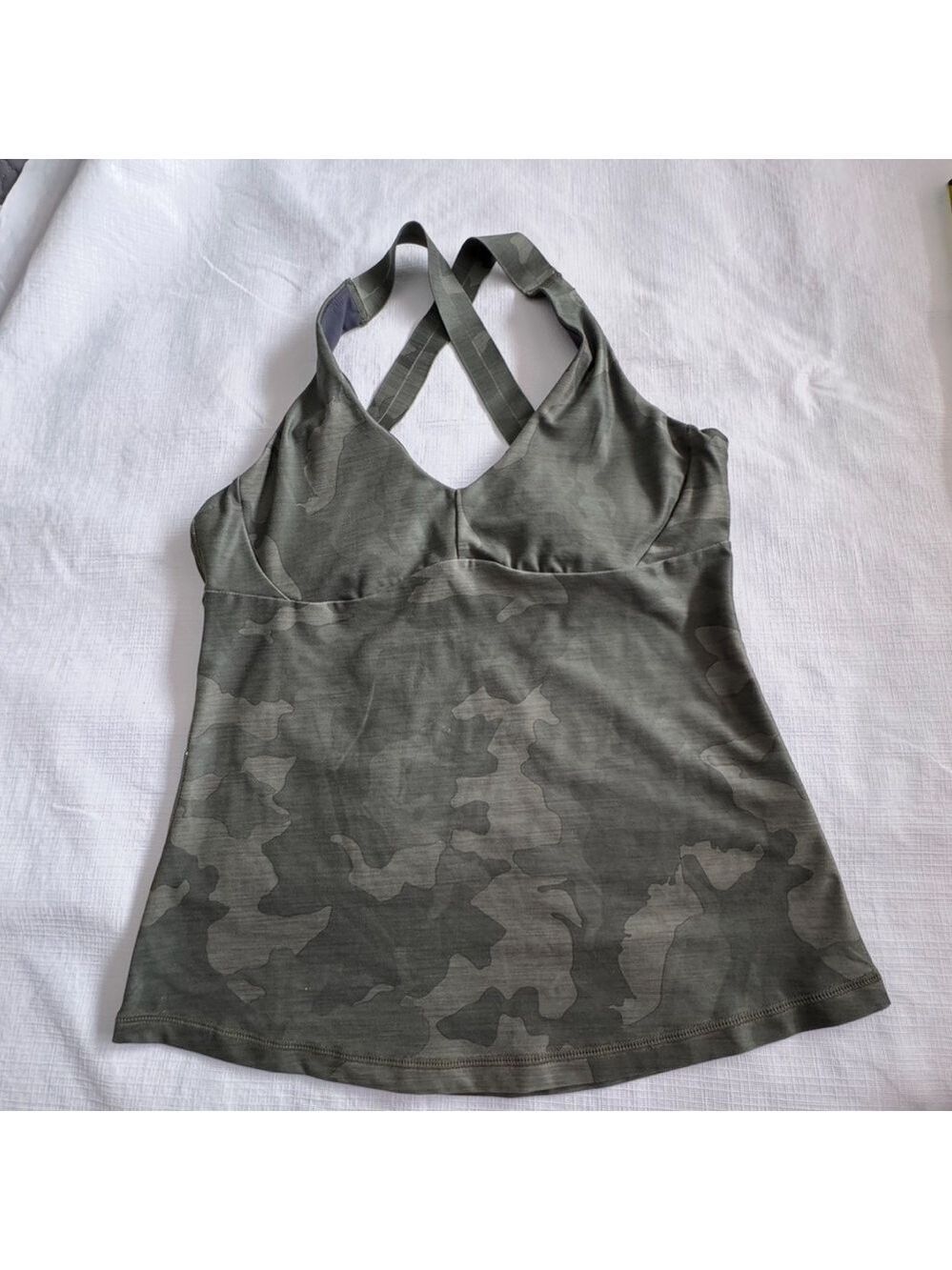 Prana tank top built in bra , crisscross back camo Small - Picture 3 of 8